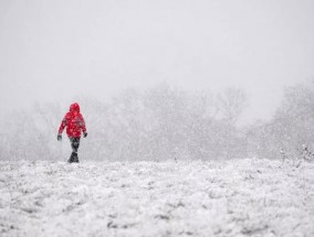 英国降雪：英国气象局发布最新预报称，英国12月将遭遇霜冻