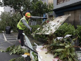 台风“克拉松”最终消散后，台湾各地恢复工作和旅行